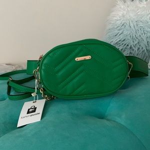 🍀💚 Kelly Green Faux Leather Quilted Small Versatile Fanny Pack 🍀💚